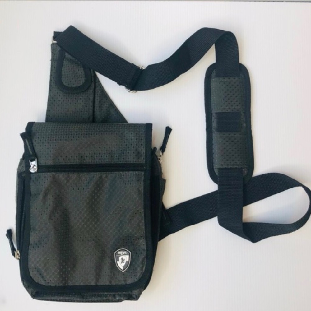 Heys Travel Mate Crossbody Utility Bag